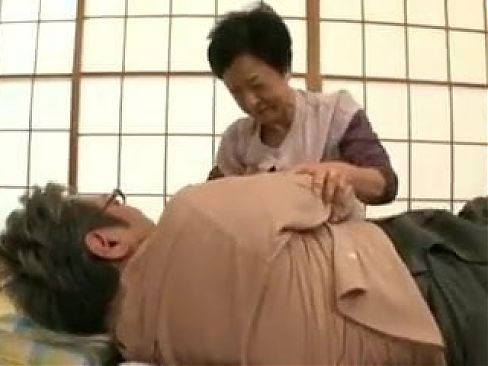 Japon Büyükanne 3